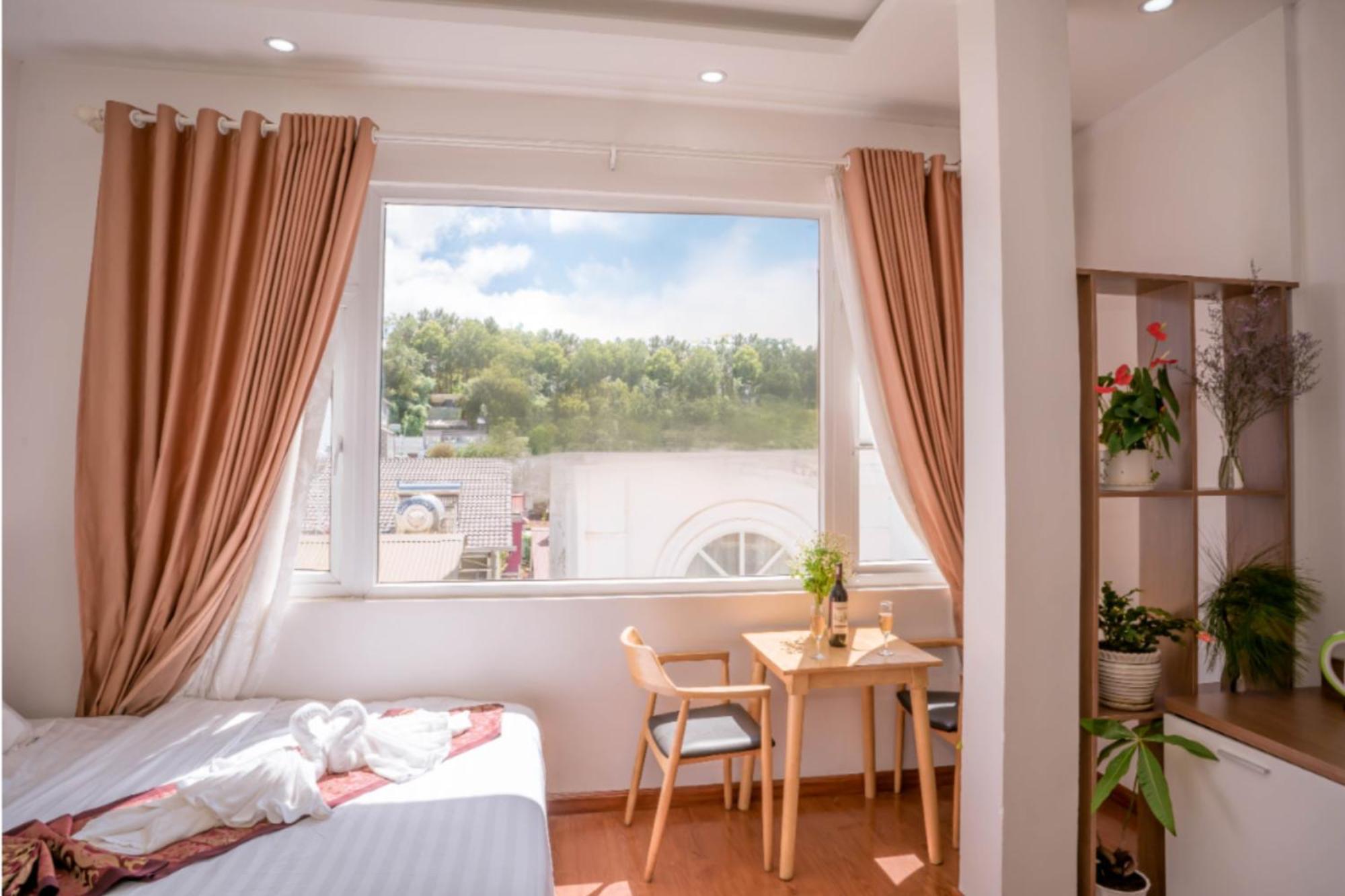 Khách sạn Sky House 3*