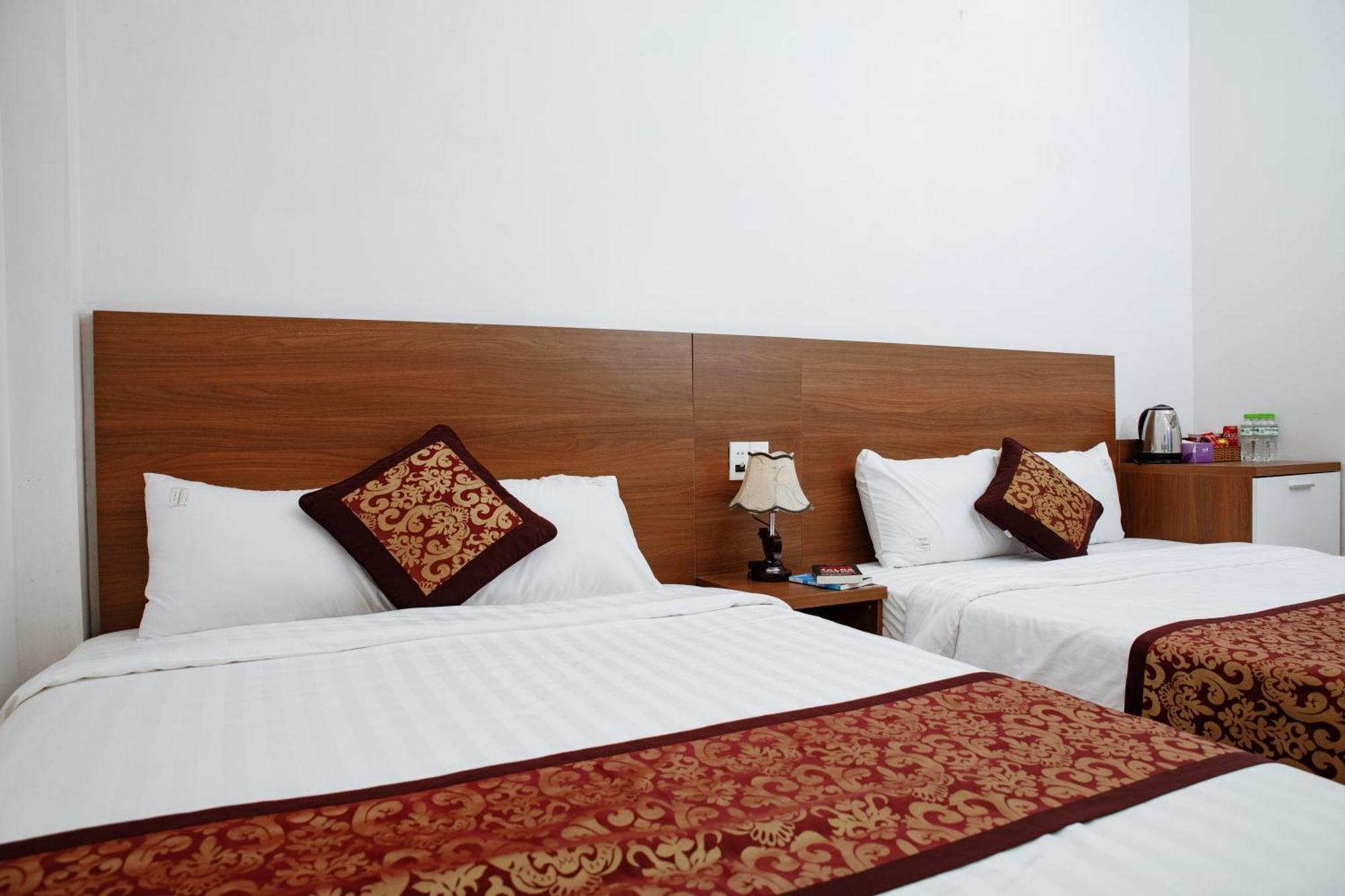 Sky House Khách sạn 3*