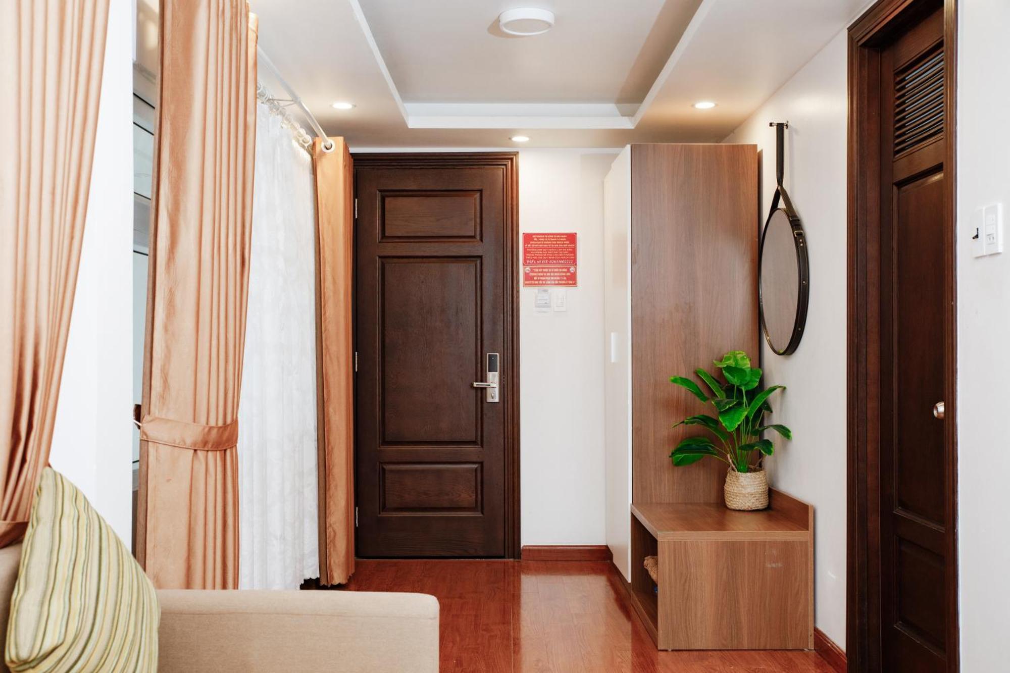 Khách sạn Sky House 3*