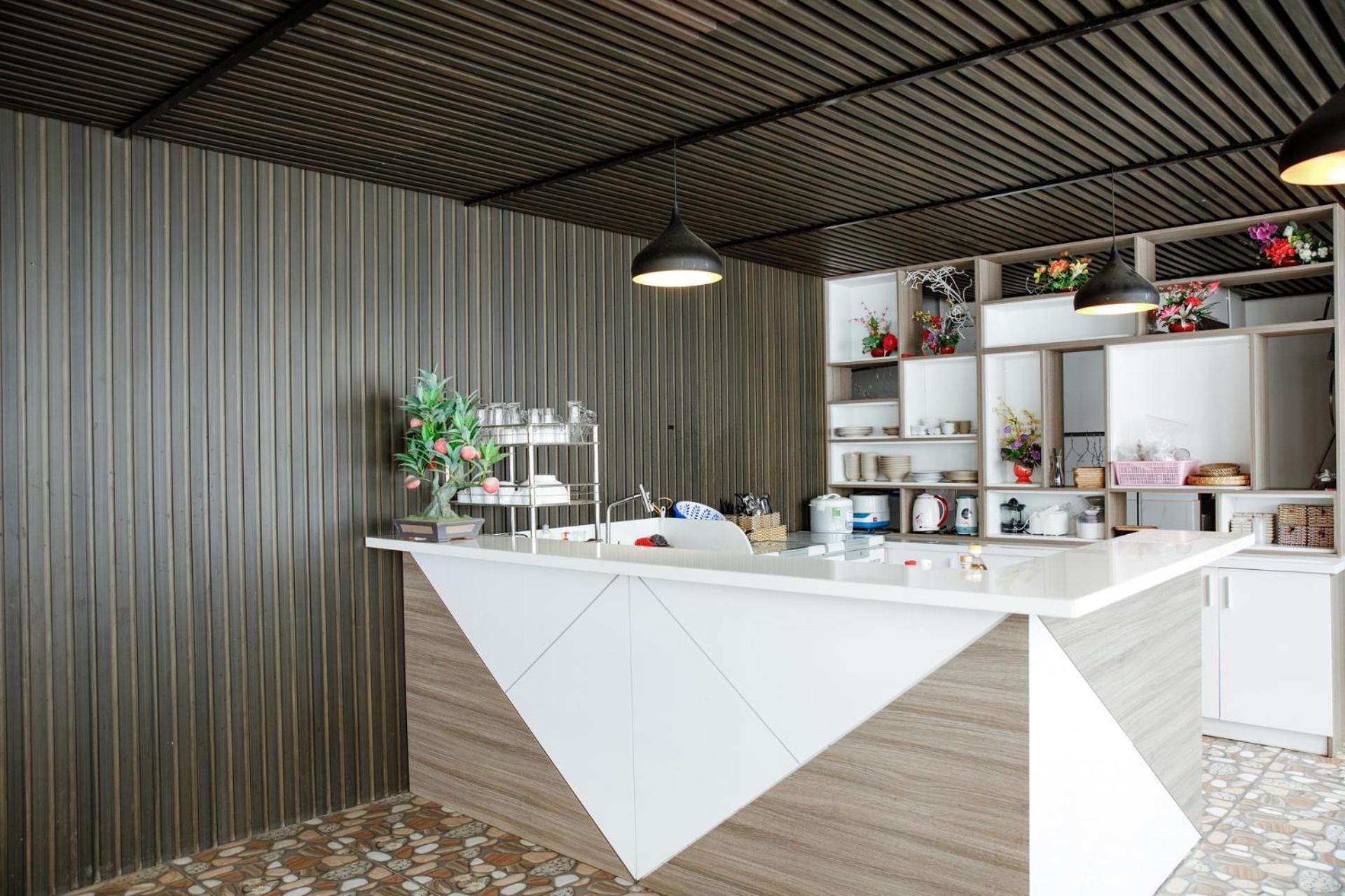 Khách sạn Sky House 3*